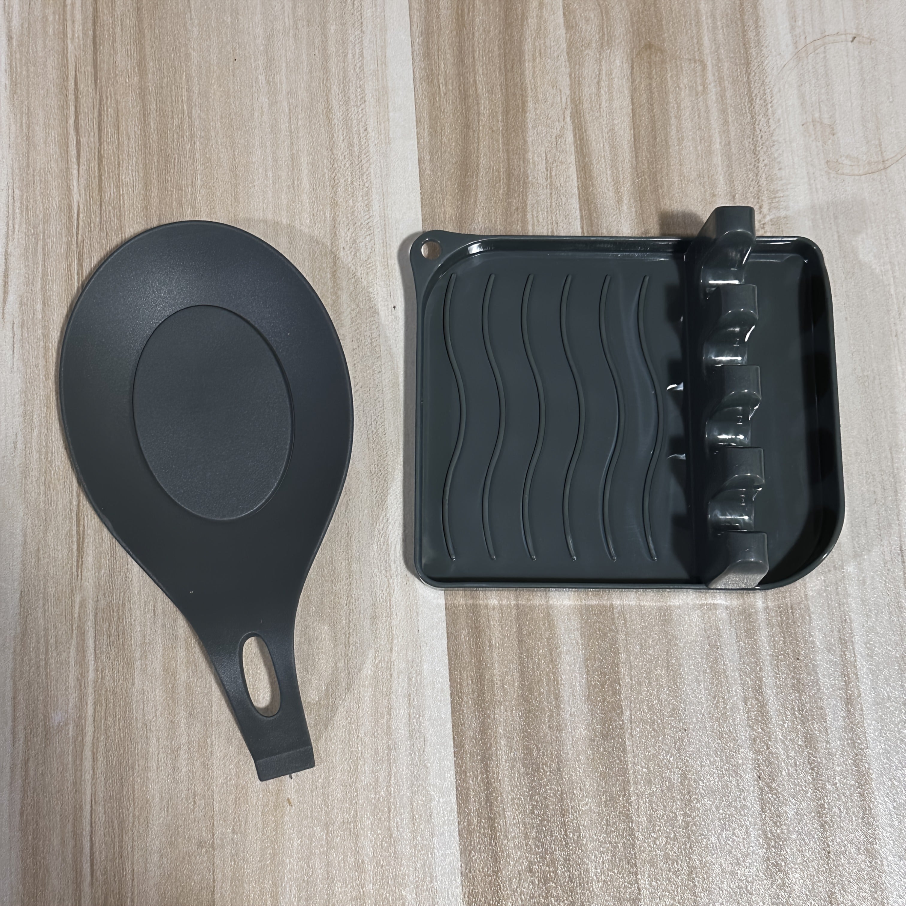 Kitchen Organizer Set Wall-Mounted Utensil Holder with Plastic Spatula