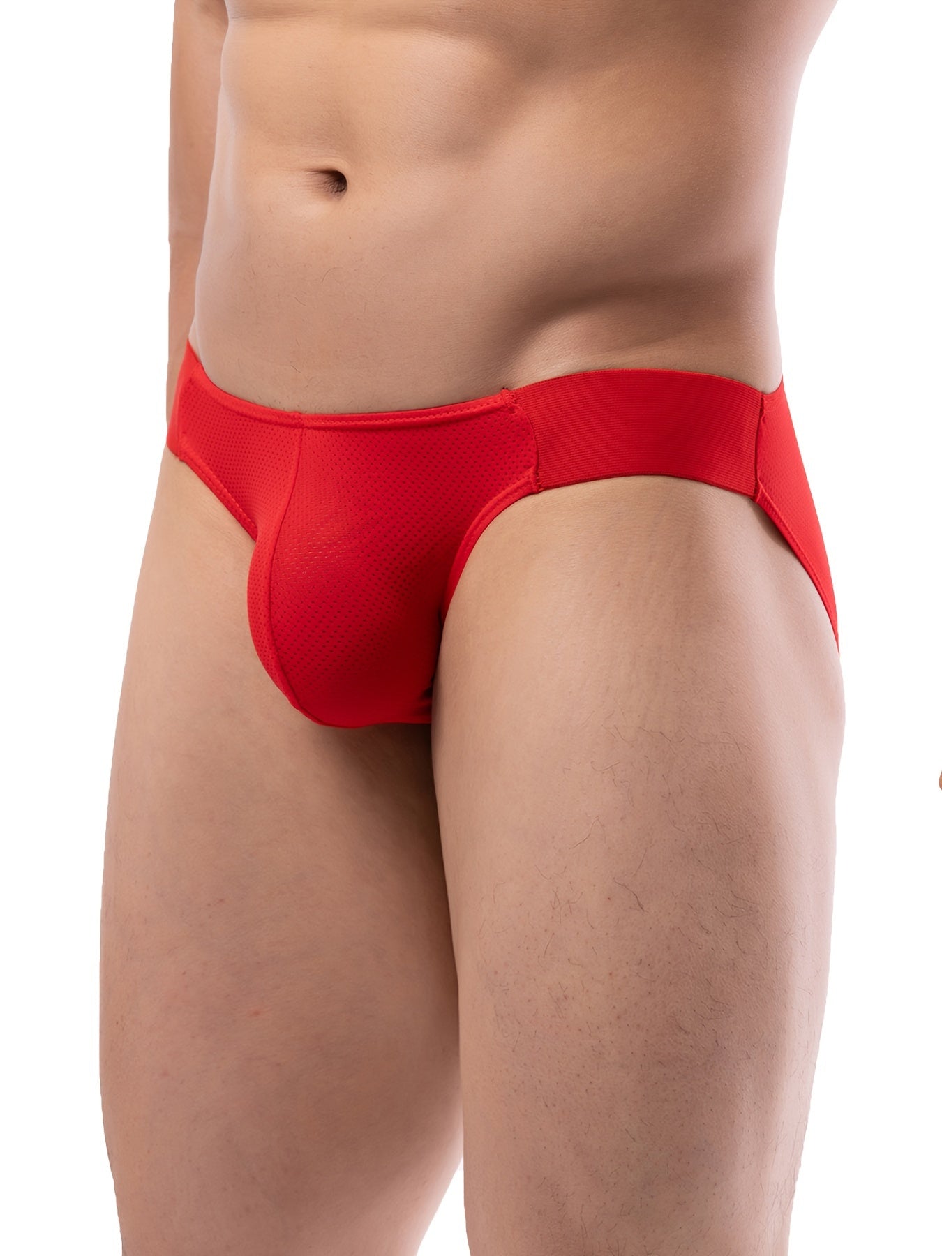 Yoz uchun erkaklar uchun nafas oladigan to'rli ichki kiyim, past belli, bir rangda, o'rtacha cho'ziluvchan, piyoda yurish va ochiq havoda faoliyatlar uchun mos. Naylon to'qilgan matodan tayyorlangan.