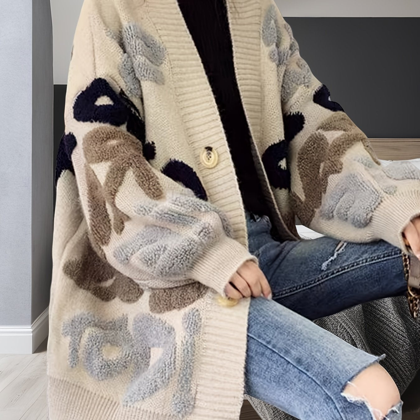 Plus o'lcham ayollar uchun trikotaj kardigan V-shaklli bo'yin tugma bilan uzun qo'lqopli qulay sviter