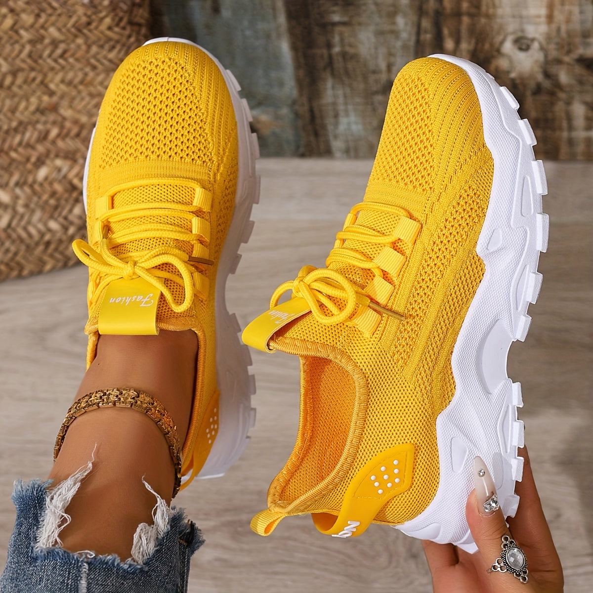 Women's White Mesh Breathable Running Shoes, Lightweight Casual Sneakers