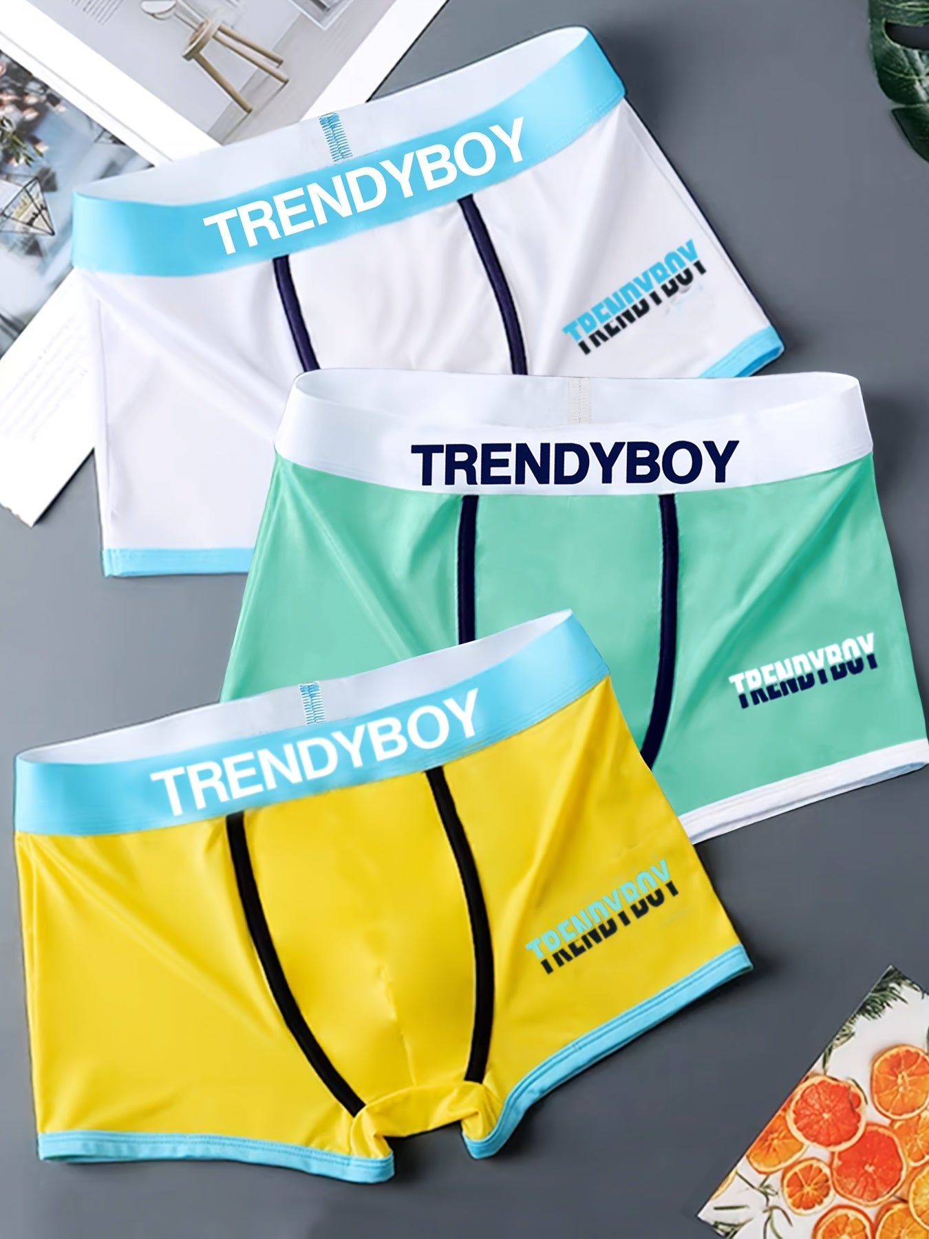 TrendyBoy Erkaklar uchun Boxer Briefs 3-Paket - Yumshoq poliester to'qima, cho'ziluvchan, alfavit naqshi va yamoq tafsilotlari, 95% poliester, 5% elastan