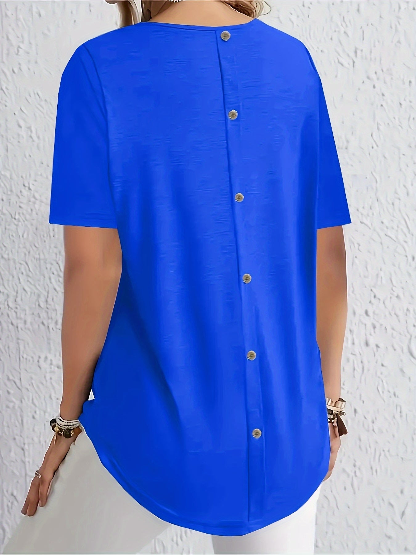 Plus Size Solid Color T-Shirt with Back Button Detail Crew Neck Short Sleeve Polyester Blend All Seasons
