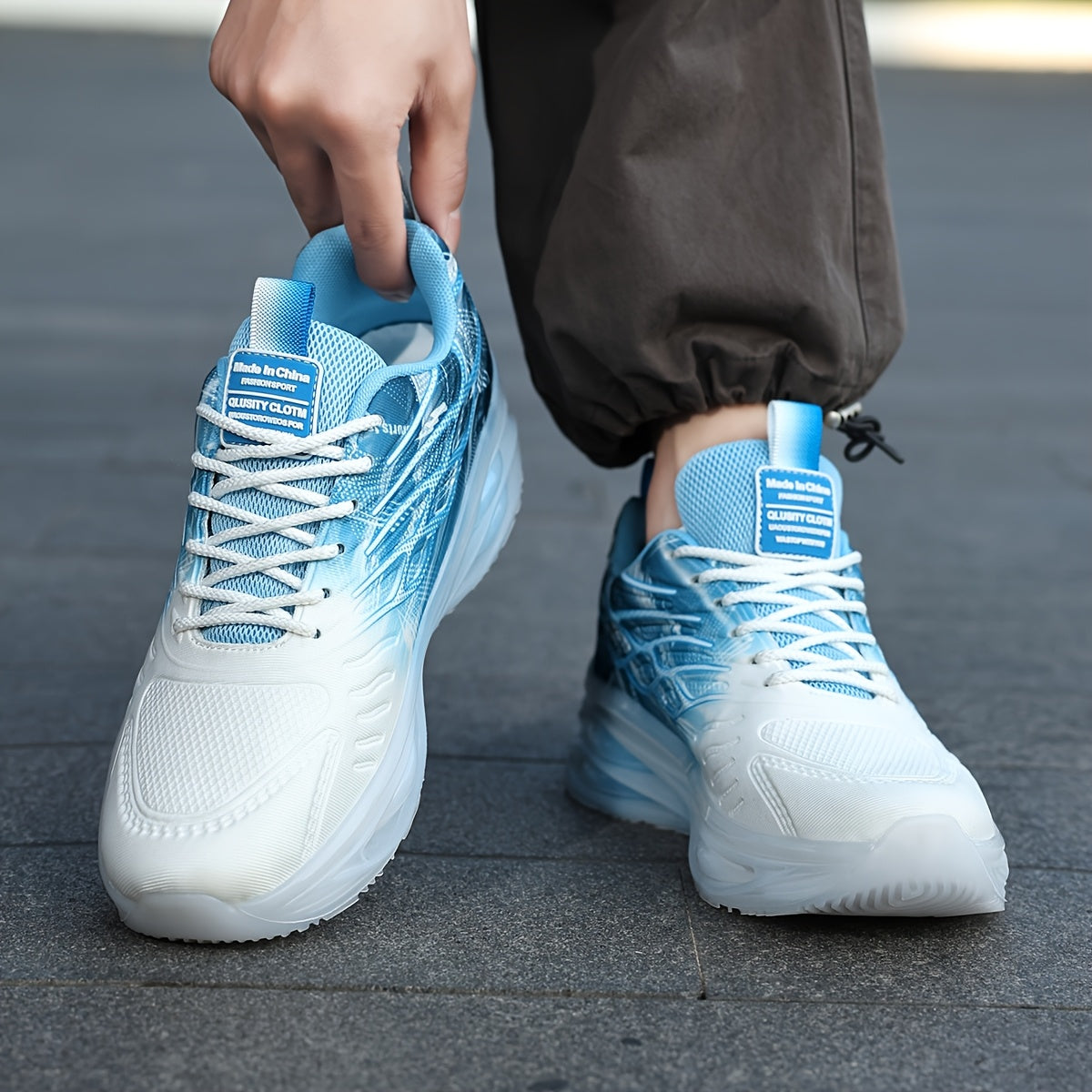 Men's Sneakers with Gradient Wing Pattern Shock-Absorbing Non-Slip Casual Outdoor Shoes