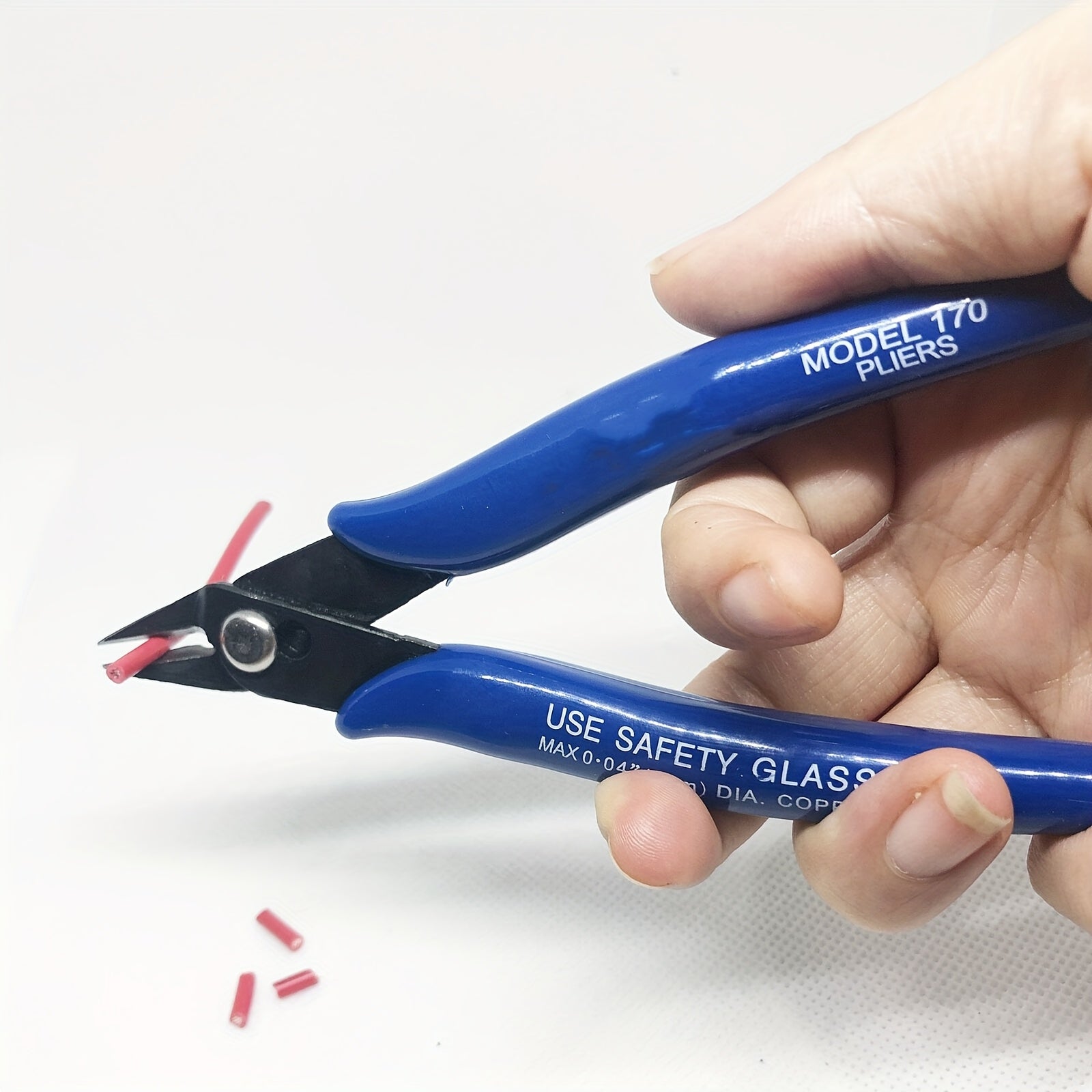 Blue Cast Iron Multi-Functional Pliers for Wire Cutting and Stripping