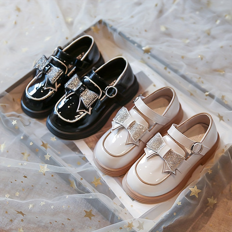 Qizlar uchun zamonaviy, nafis bog‘ichli Mary Jane poyabzallari, sirpanmaydigan tagliklar bilan, bahor va kuzda partiyalar uchun mukammal.