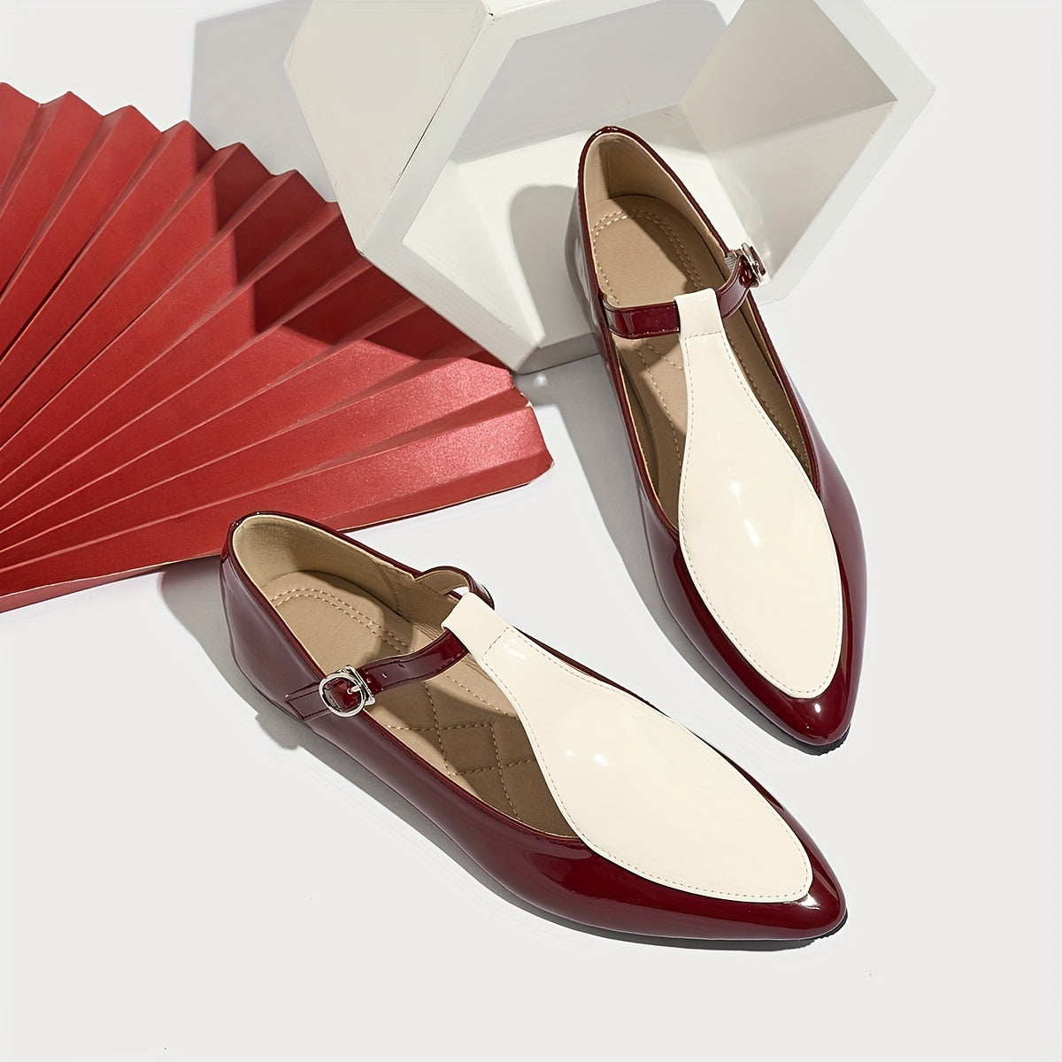 Women's Green Color-Block Mary Jane Flats with Pointed Toe Buckle Closure Lightweight TPR Sole