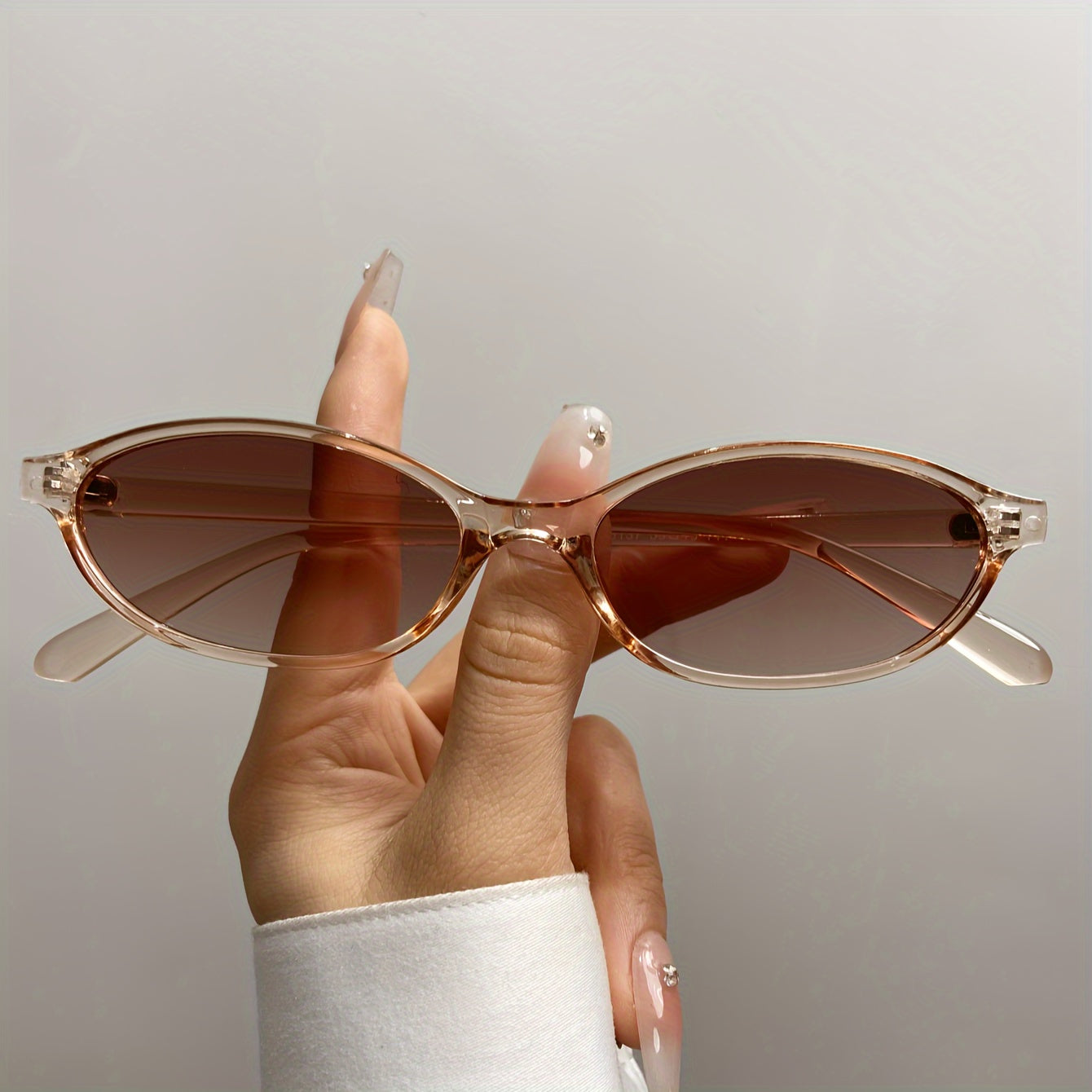 Unisex Cat Eye Glasses Fashion Accessories for Women and Men