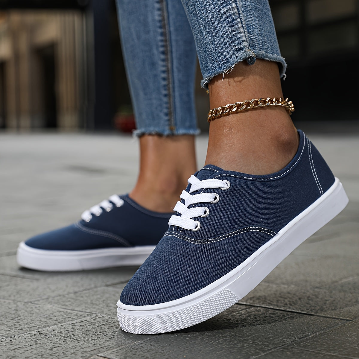 Women's Casual Lace-Up Sneakers Lightweight Low-Top Shoes Black White Blue