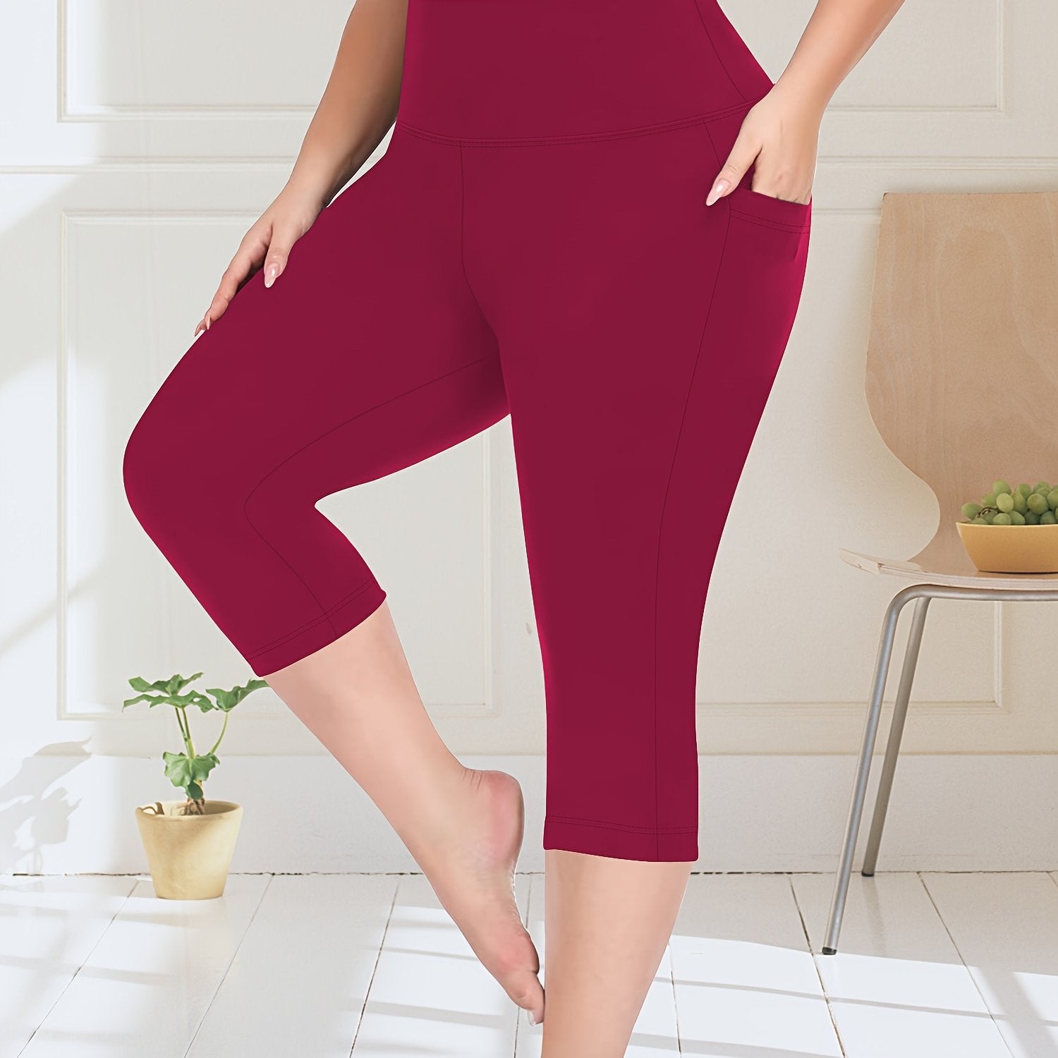 Plus Size High-Waisted Capri Pants Yoga Leggings with Pockets Summer Black