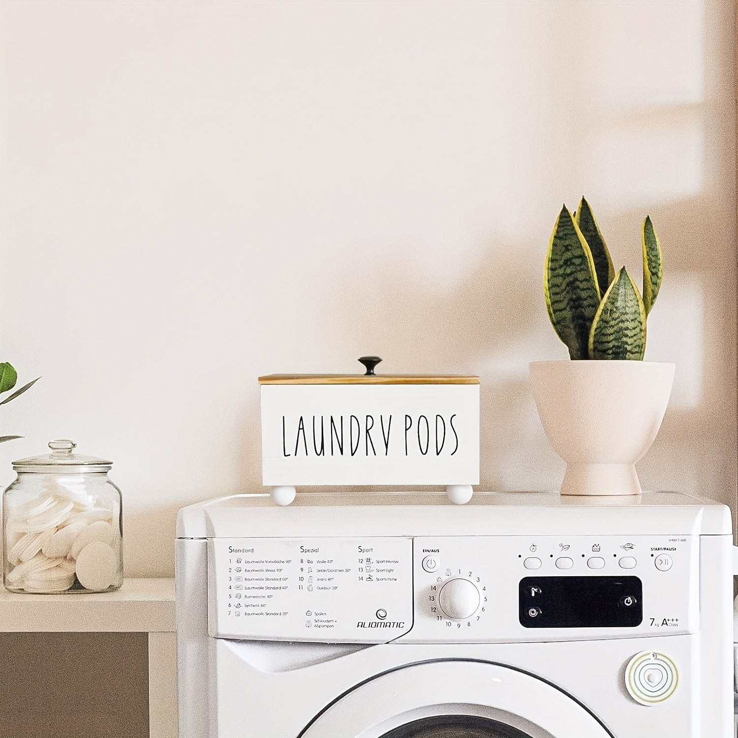 Contenedor de almacenamiento de ropa de madera con tapa y cuentas para organizar ropa y suavizante