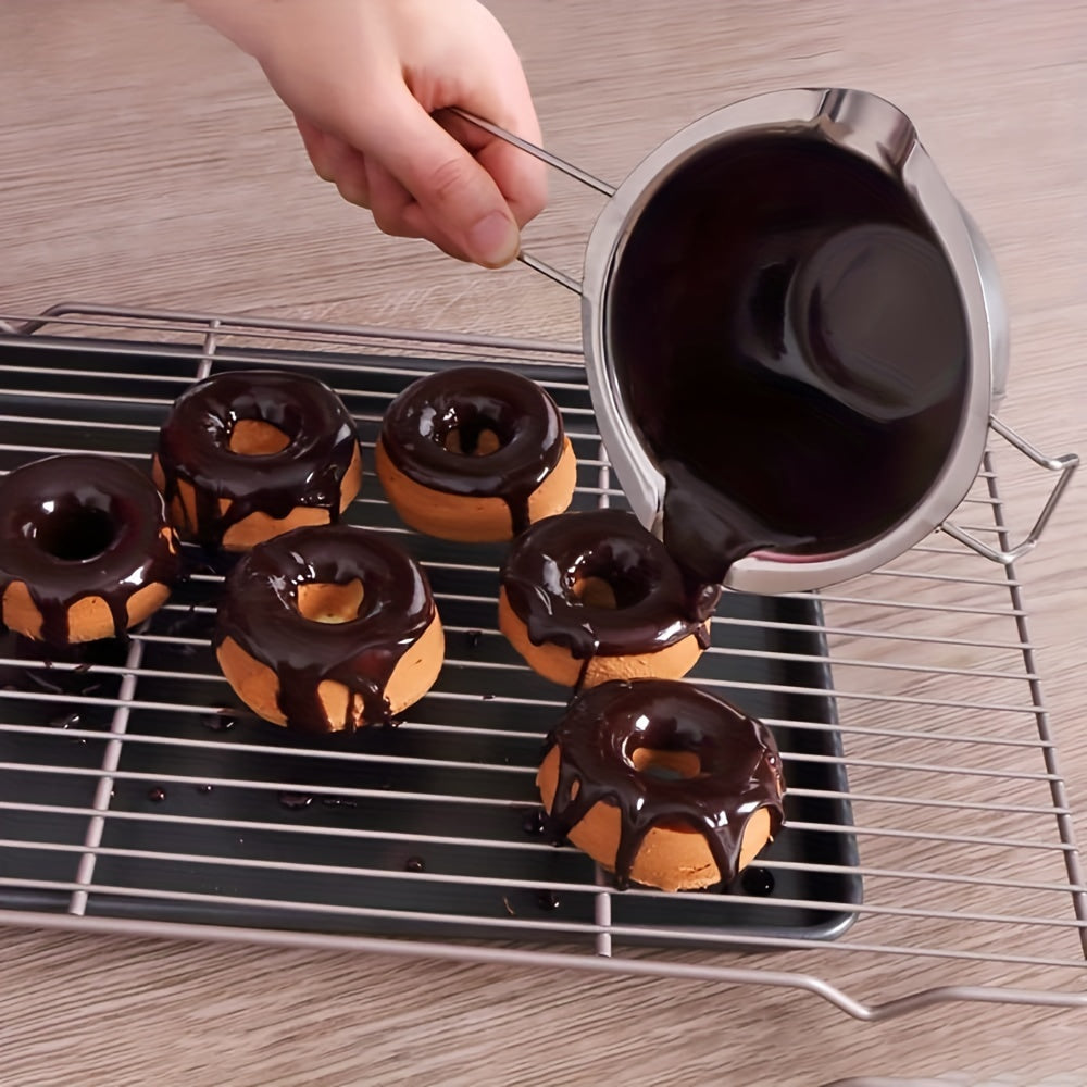 1-шт. нержавеющая сталь двойной котелок идеально подходит для растапливания шоколада, подогрева масла, брызг масла, нагрева масла и растапливания воска. Универсальный кухонный инструмент, который является незаменимым гаджетом и аксессуаром для кухни.