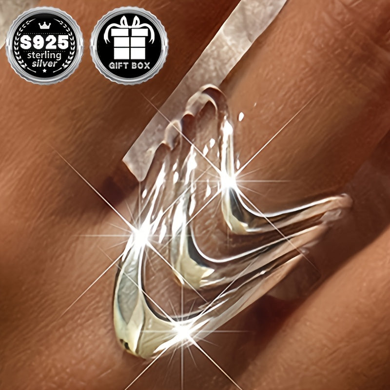 Ayollar uchun nozik sozlanadigan keng halqa - 925 sterling kumushdan tayyorlangan, zamonaviy ko'p qatlamli dizayni bilan, sovg'a qutisida keladi - partiyalar va har kuni kiyish uchun ajoyib, mukammal sovg'a bo'ladi.