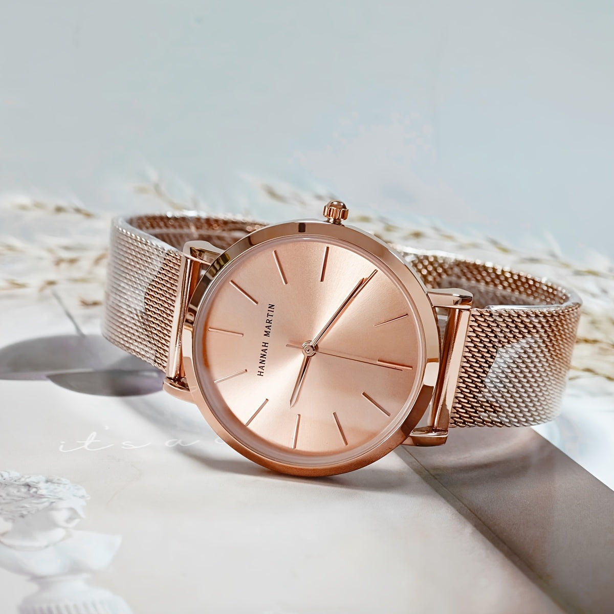 Women's Light Luxury Watch with Elegant Design and Precise Movement
