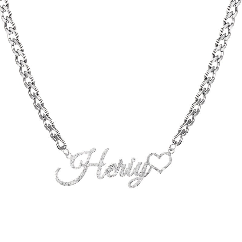 Uning uchun noyob zanglamas po'latdan yasalgan ism marjon, nozik 5mm Kuba zanjiri, zamonaviy va yoqimli, yurak shaklidagi kesma, silliq mat finish, Rojdestvo, partiyalar, ko'p maqsadli kiyish uchun mukammal.