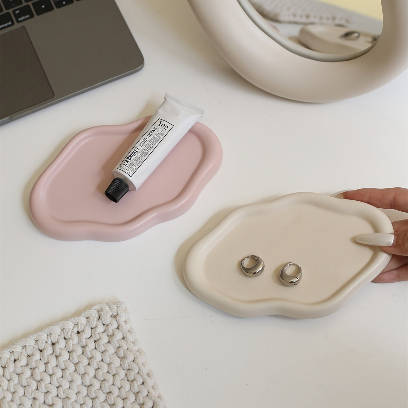 Ceramic Fan-Shaped Jewelry Tray for Accessories and Soap Storage