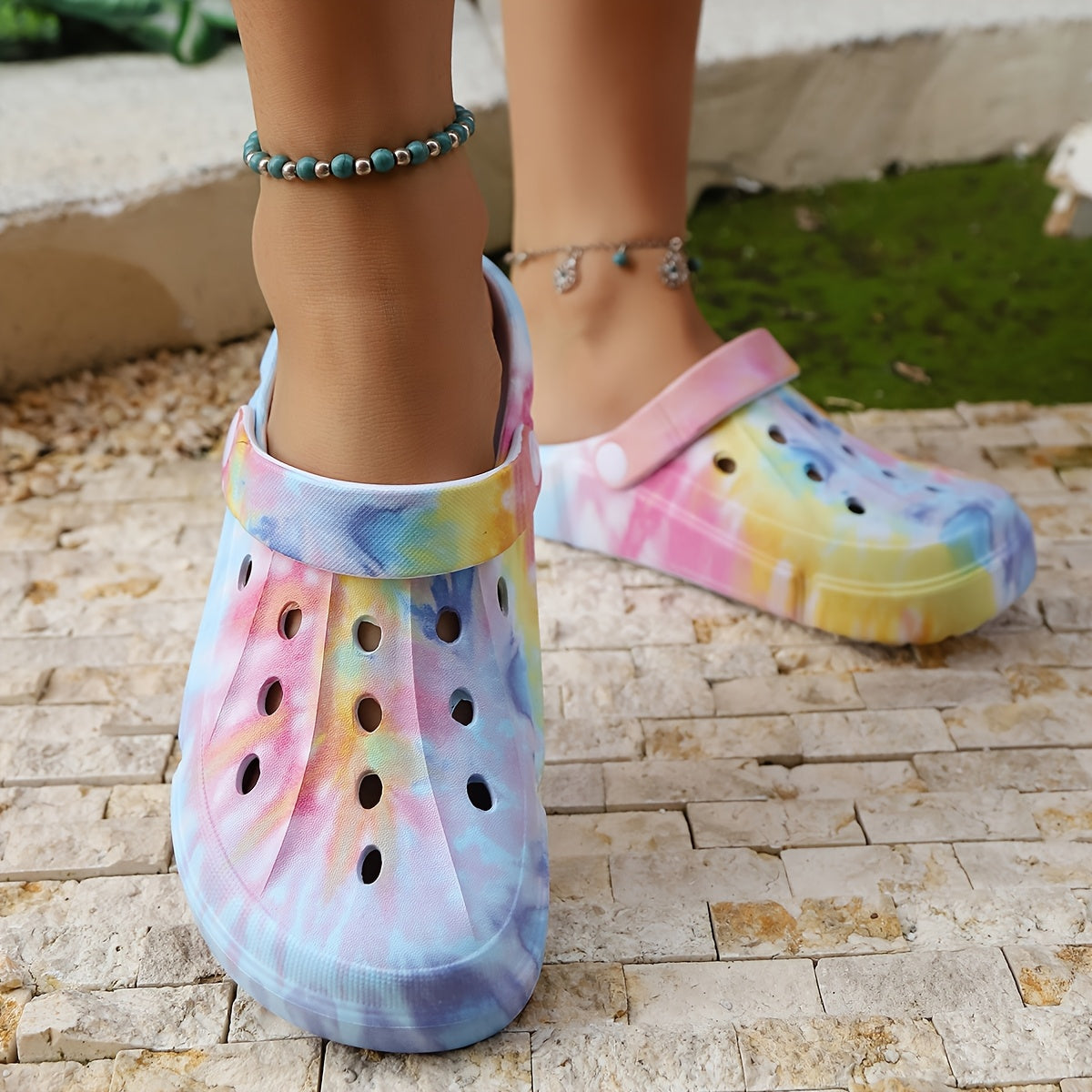 Women’s Summer Sandals Lightweight EVA Slip-On Beach Shoes for Outdoor Activities