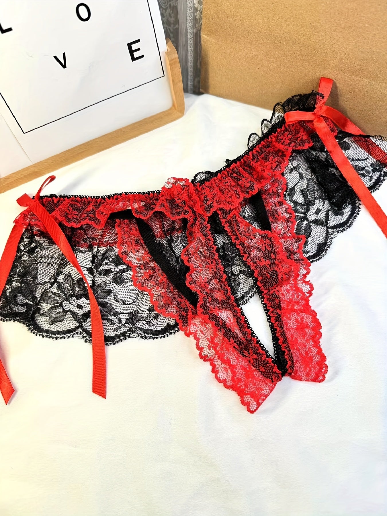 Ayollar uchun jozibali dantelli trimli ochiq qorin ichki kiyimlari