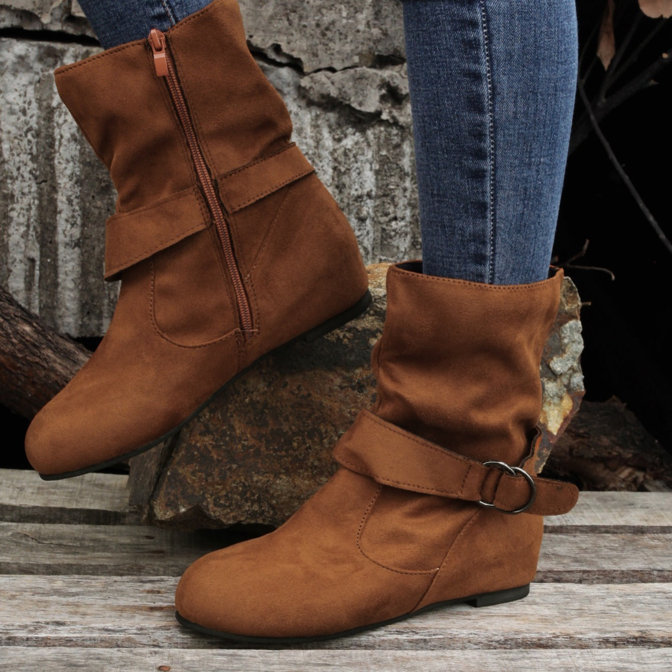 Women's Ankle Boots Solid Color Round Toe Buckle Side Zipper Outdoor Shoes