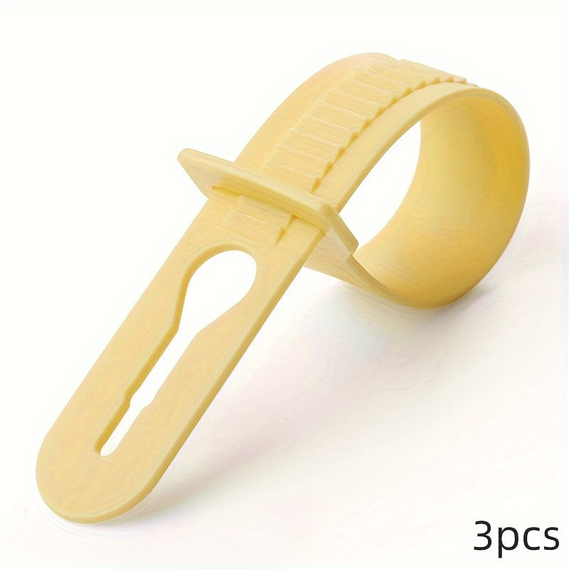 Set of 21 Plastic Clothes Pins Laundry Hanging Clips Indoor Outdoor Windproof Strong Clothespin