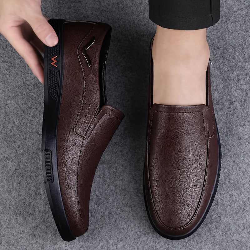 Mocasines slip-on para hombre de color sólido con parte superior de PU y suela de goma antideslizante, casual para todas las estaciones
