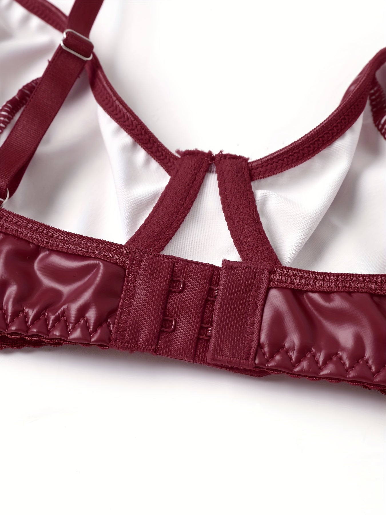 Conjunto de lencería punk para mujer con diseño de anillo y tiras, sujetador halter de escote profundo, cinturilla con liga y tanga