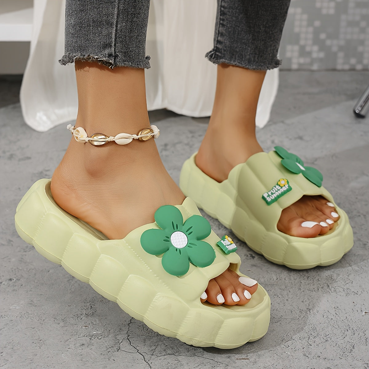 Women Large Summer Sunflower Decorative Indoor Outdoor Sandals