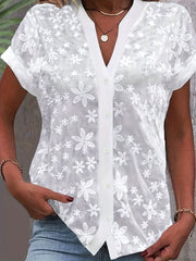 Ayollar uchun V-shakllı kofta, gul naqshli tikilgan, qisqa qoʻl, bir rang