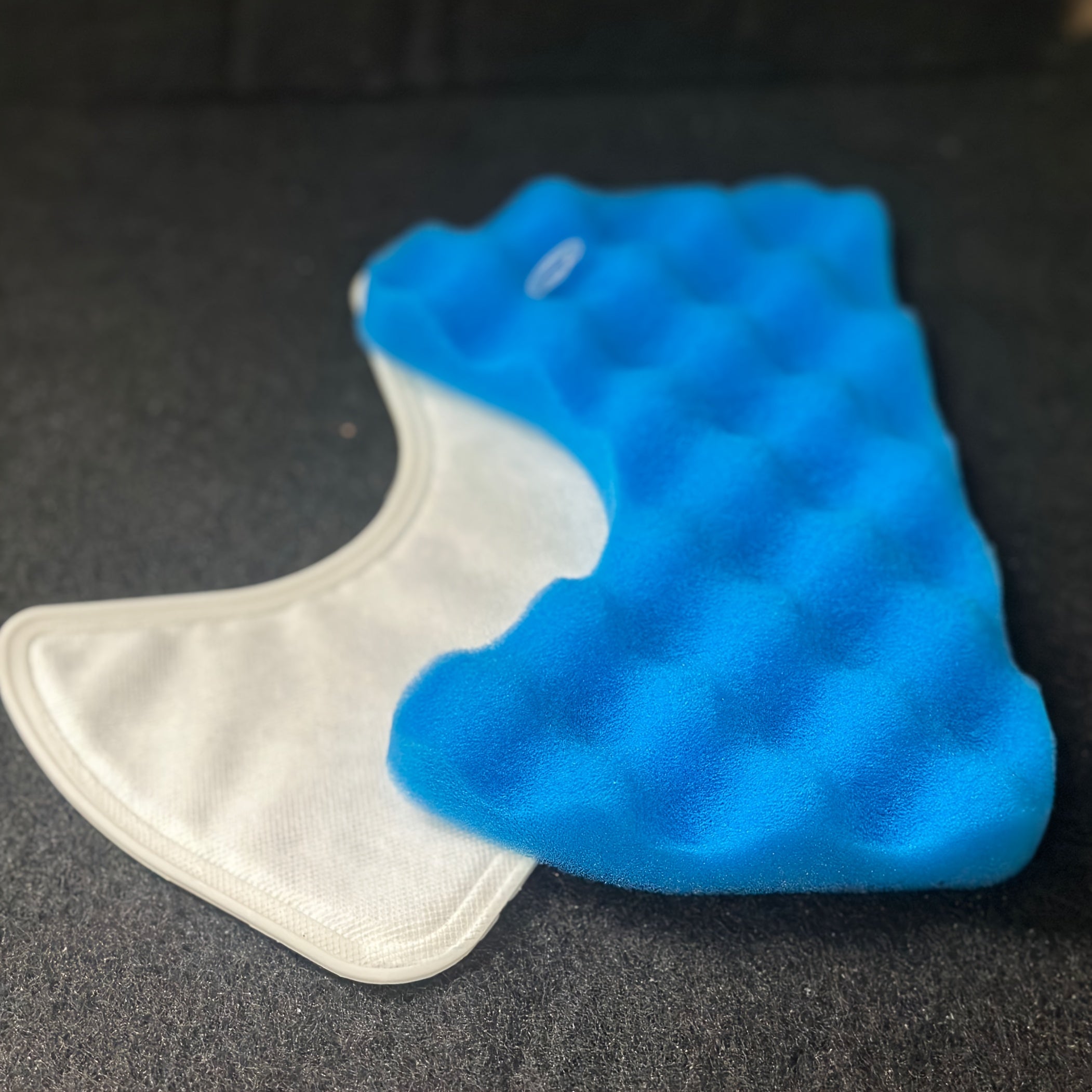 SC65/66 SC67/68 DJ97-01158A vakuum modellari uchun katta almashtirish ko'pik filtri, yuviladigan old motor uchun g'ovak, plastik material, batareya talab qilinmaydi.