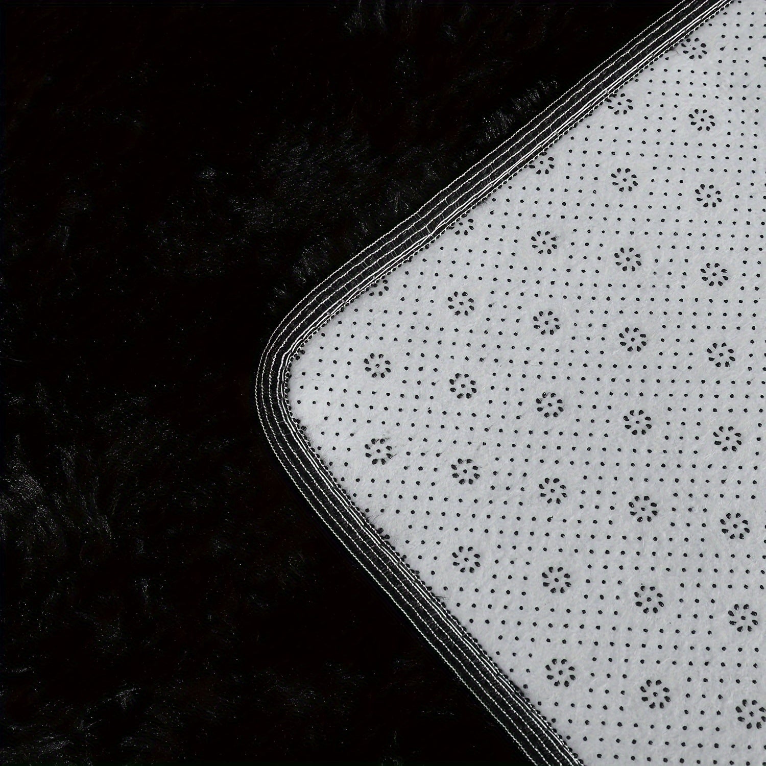 Black Faux Fur Area Rug, Soft and Luxurious Rectangle Floor Covering for Living Room and Bedroom