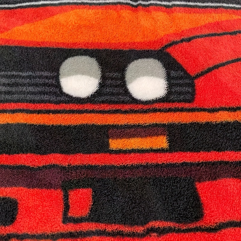 Zamonaviy Graffiti Dizayni Qizil Joy Gilami - Yotoqxona, O'tirish xonasi yoki O'yin maydoni uchun Oson tozalanadigan Polyester Gilam - Yorqin Rang, Dog'ga chidamli, Kam parvarish talab qiladigan Gilam sizning uyingiz uchun