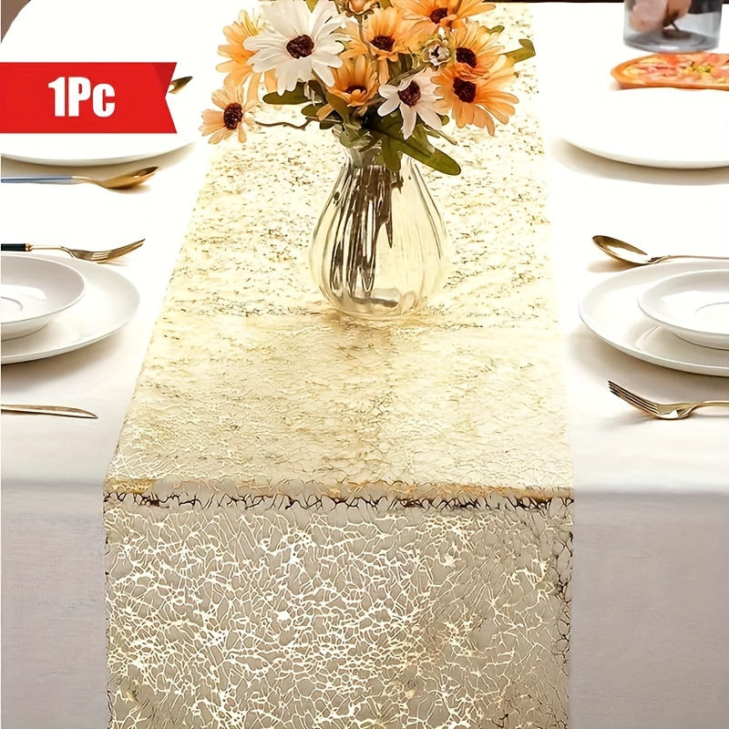 Sleek oltin stol qoplamasi 100% polyesterdan tayyorlangan, bir rangda, turli bayramlar uchun mukammal.