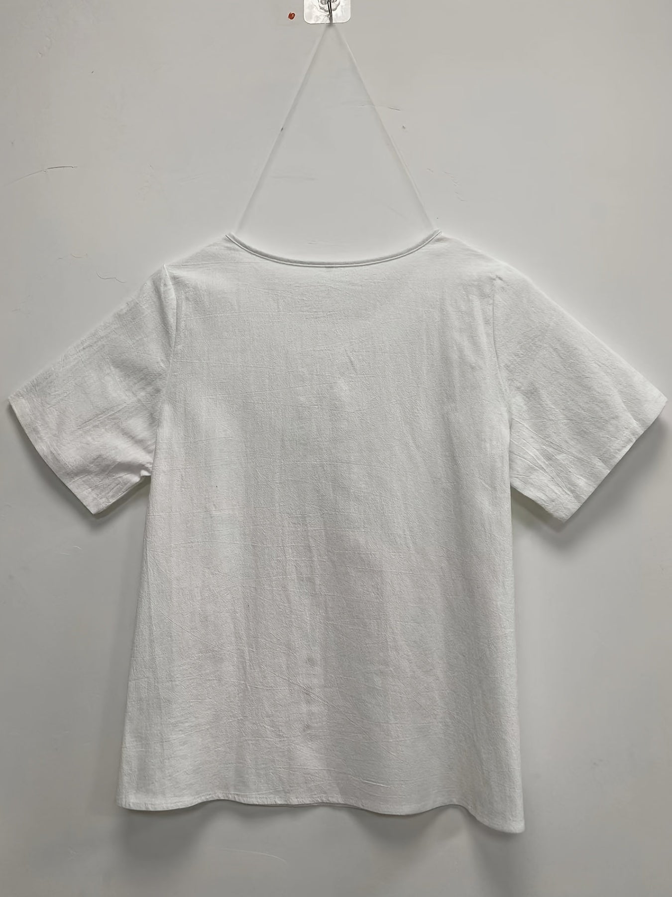 Plus o'lchamdagi ayollar uchun paxta keng bo'yinli qisqa qo'lli futbolka, bir rangda