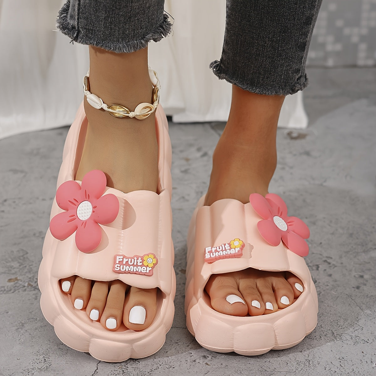 Women Large Summer Sunflower Decorative Indoor Outdoor Sandals