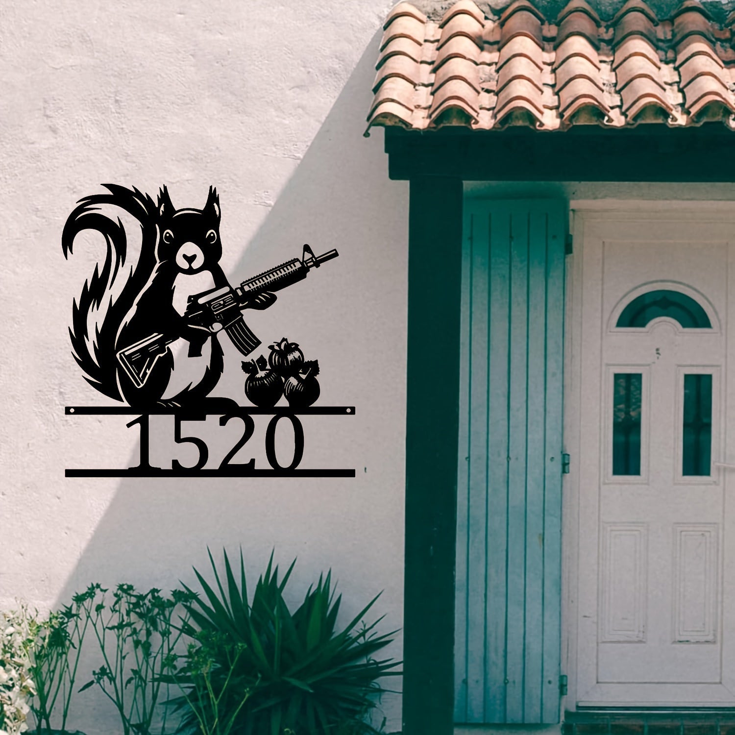 Placa de arte mural de estilo vintage de metal con número de casa y diseño de ardilla