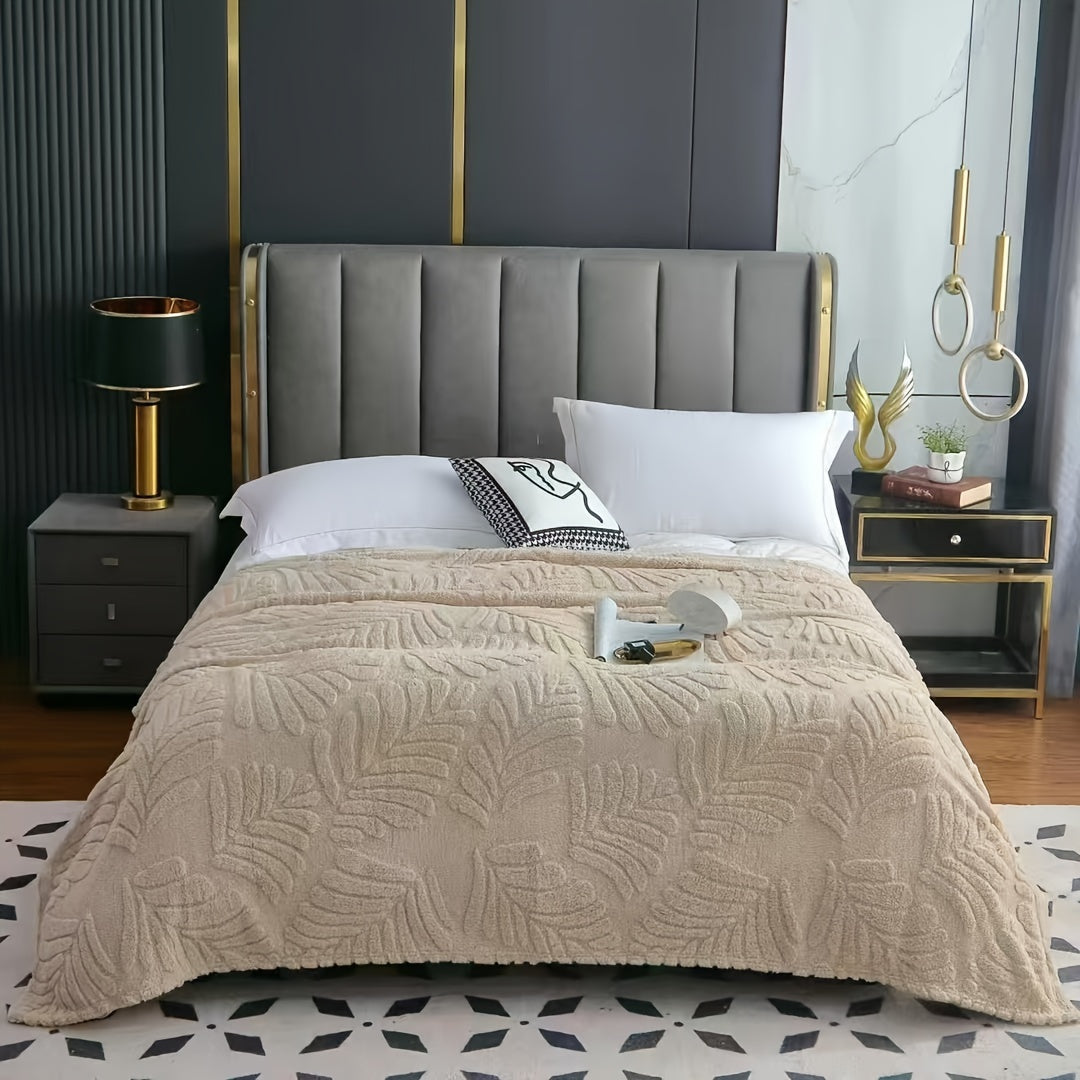 Fleece Throw Blanket White Plush Sofa Bed Cover All-Season Machine Washable