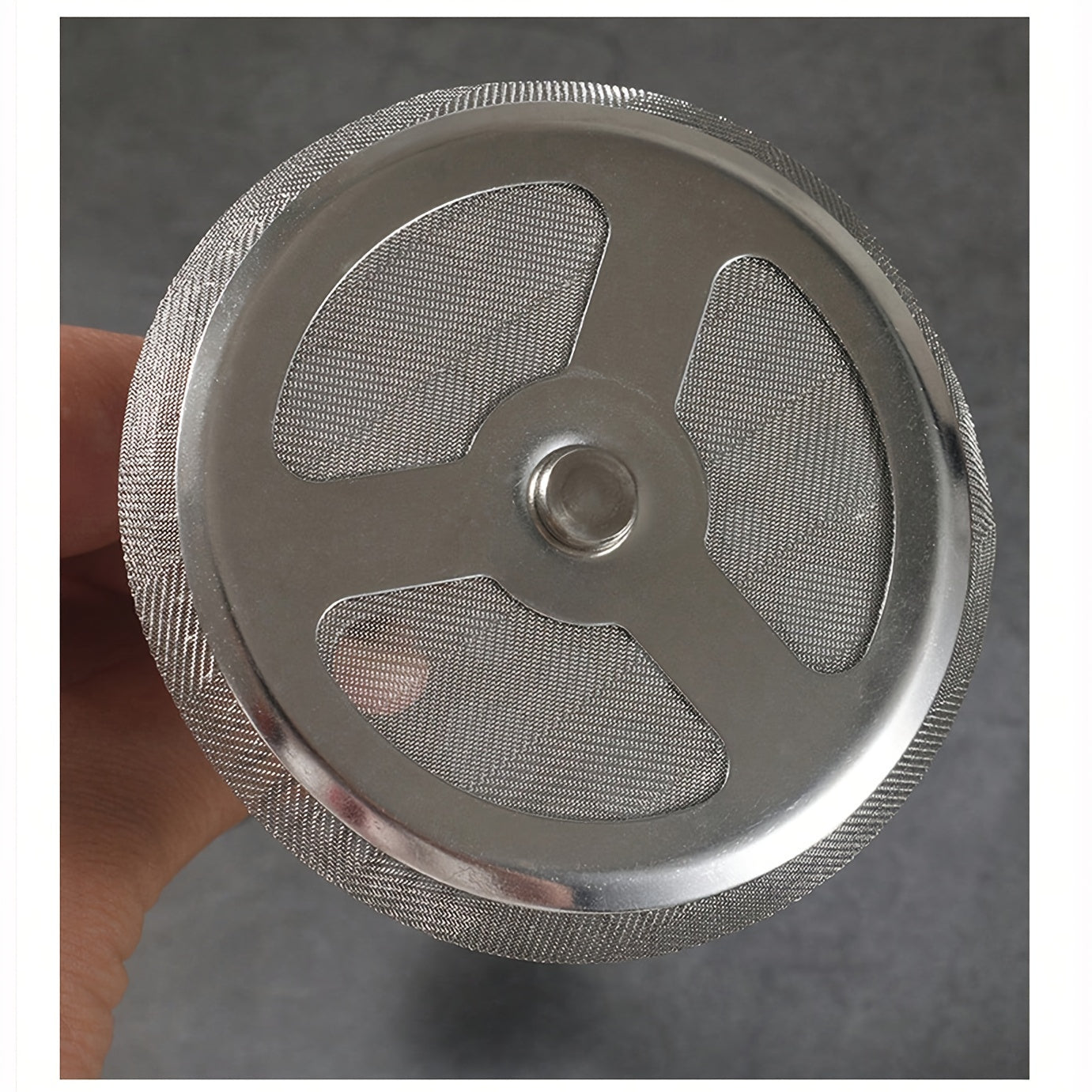 Два фильтра из нержавеющей стали для кофемашин и чайников объемом 350/700/1000 мл. Эти многоразовые сетчатые фильтры легко чистить.