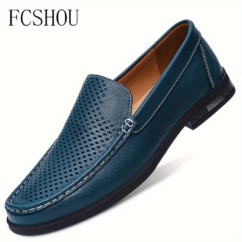 Katta o'lchamdagi erkaklar uchun bir rangli bo'lak teridan tayyorlangan, qulay yumshoq taglik va sirpanmaydigan mustahkam dizaynga ega slip-on loafer poyabzallari - tasodifiy yurish uchun mukammal.