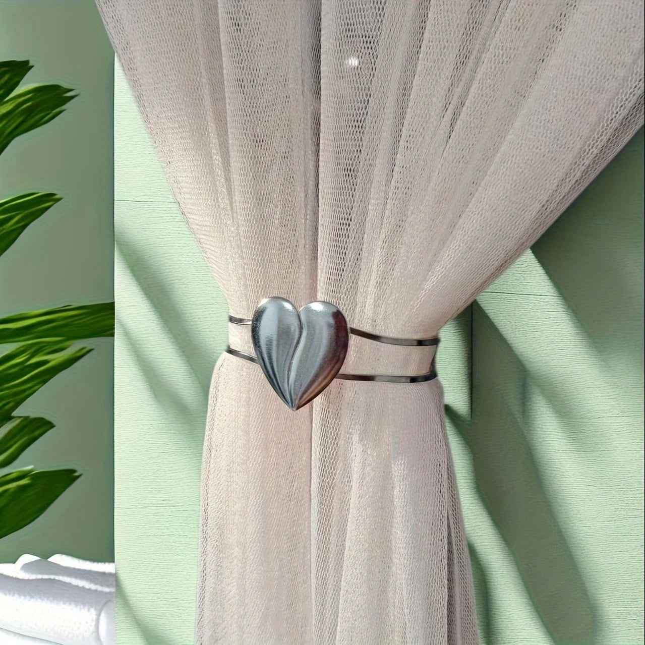 Heart-Shaped Alloy Curtain Holder with Hollow Design for Living Room and Office