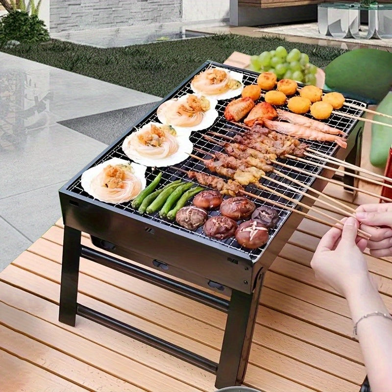 Tashqarida sayohat qilish va bog' BBQ uchun portativ ko'mir grill, bukiladigan, kichik dizayn va yog'och ko'mir grill bilan. BBQ uchun ideal.