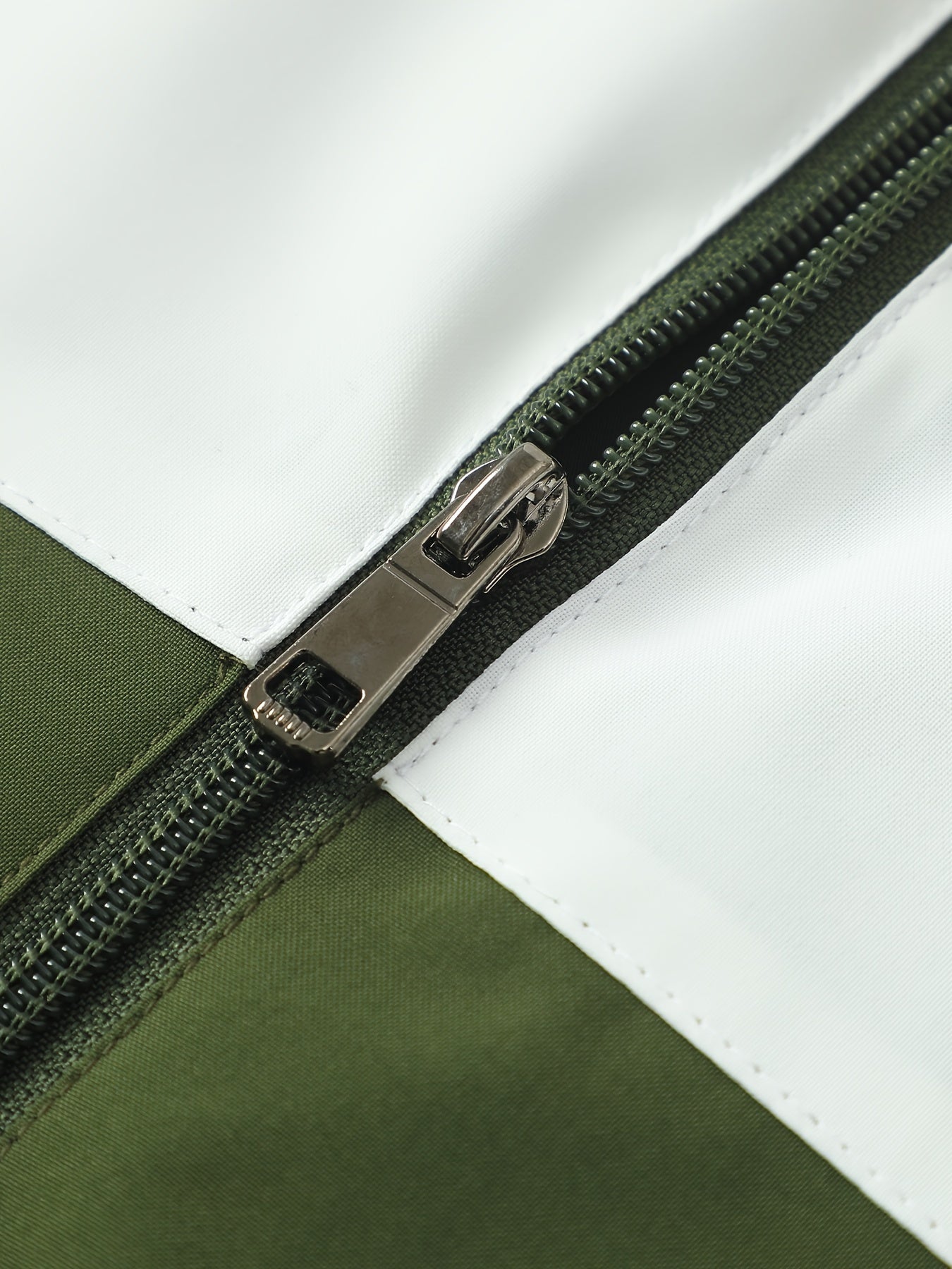 Men's Polyester Bomber Jacket with Zipper Stand Collar Long Sleeves Letter Print Casual