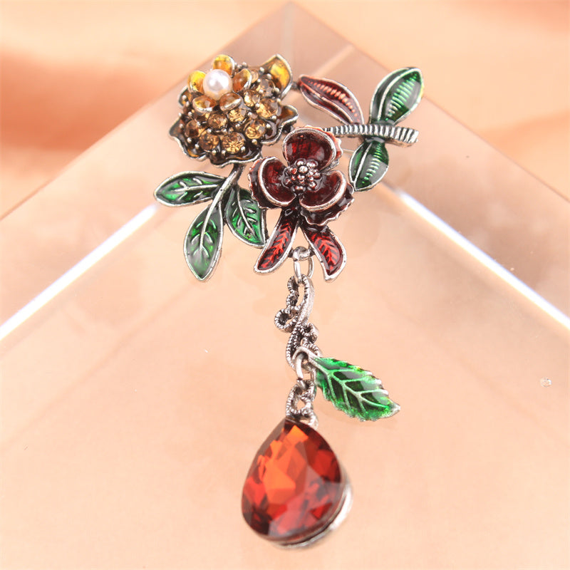 Floral Rhinestone Brooch with Irregular Flower Design for Clothing Bags Hats