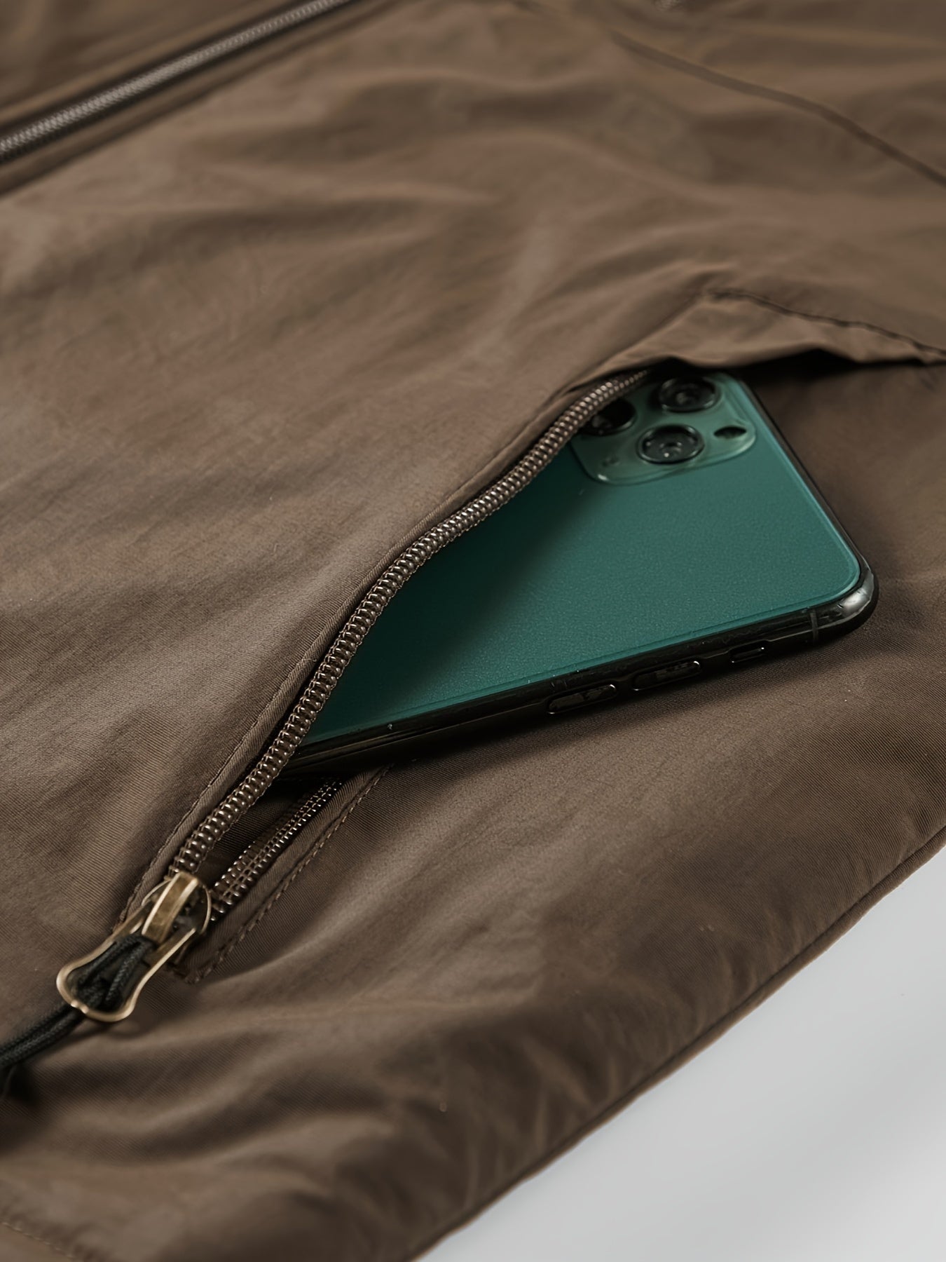 Men's Nylon Casual Zip Up Vest for Spring and Fall Outdoor Wear