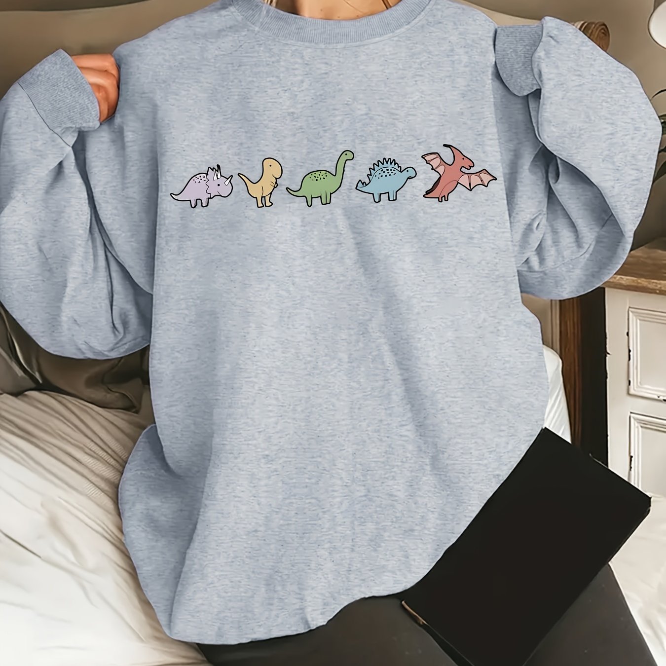 Plus Size Women's Dinosaur Graphic Print Crew Neck Sweatshirt Casual Pullover Fall Comfortable