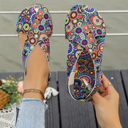 Women's Bohemian Floral Flat Sandals with Mandala Pattern for Summer Beach