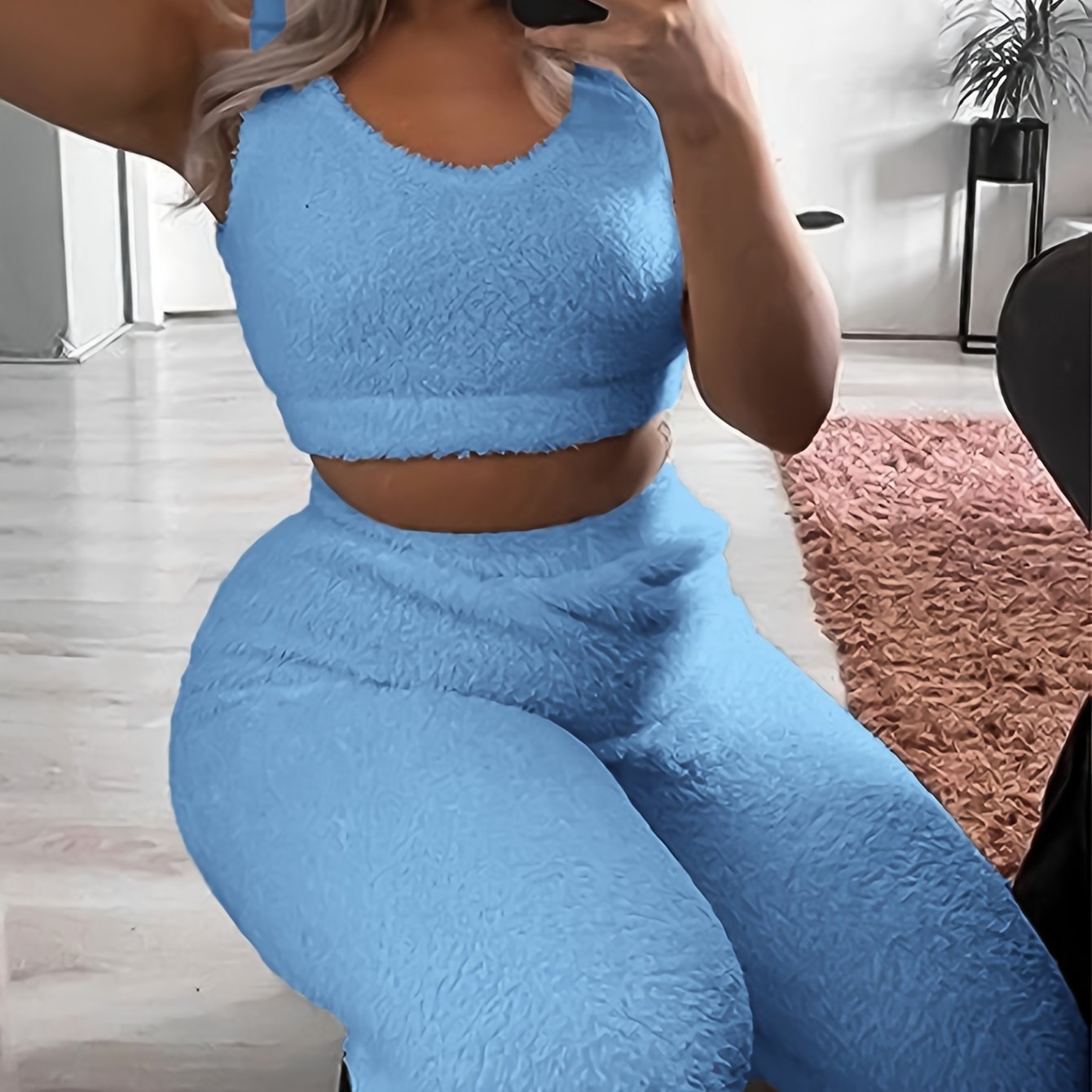 Conjunto de ropa de estar con felpa de poliéster para mujer con top de tirantes y pantalones con cintura elástica
