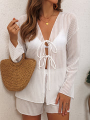 Универсальная коллекция пляжной одежды для женщин из полиэстера с V-образным вырезом, длинными рукавами, шортами с шнуровкой и высокоэластичными плечевыми ремнями.