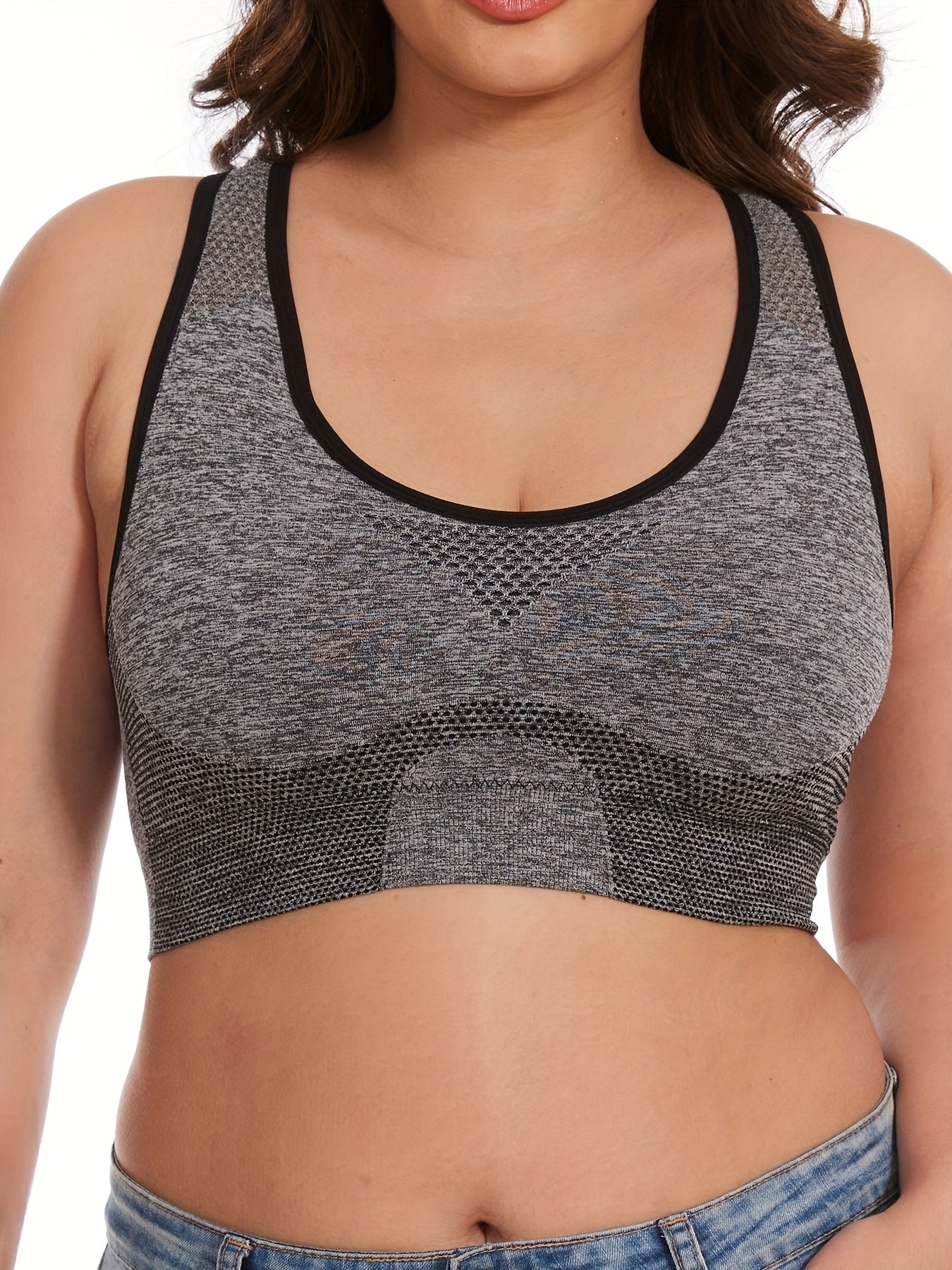 Plus-Size Seamless Yoga Bra Mesh Sports Bra for Running Exercise