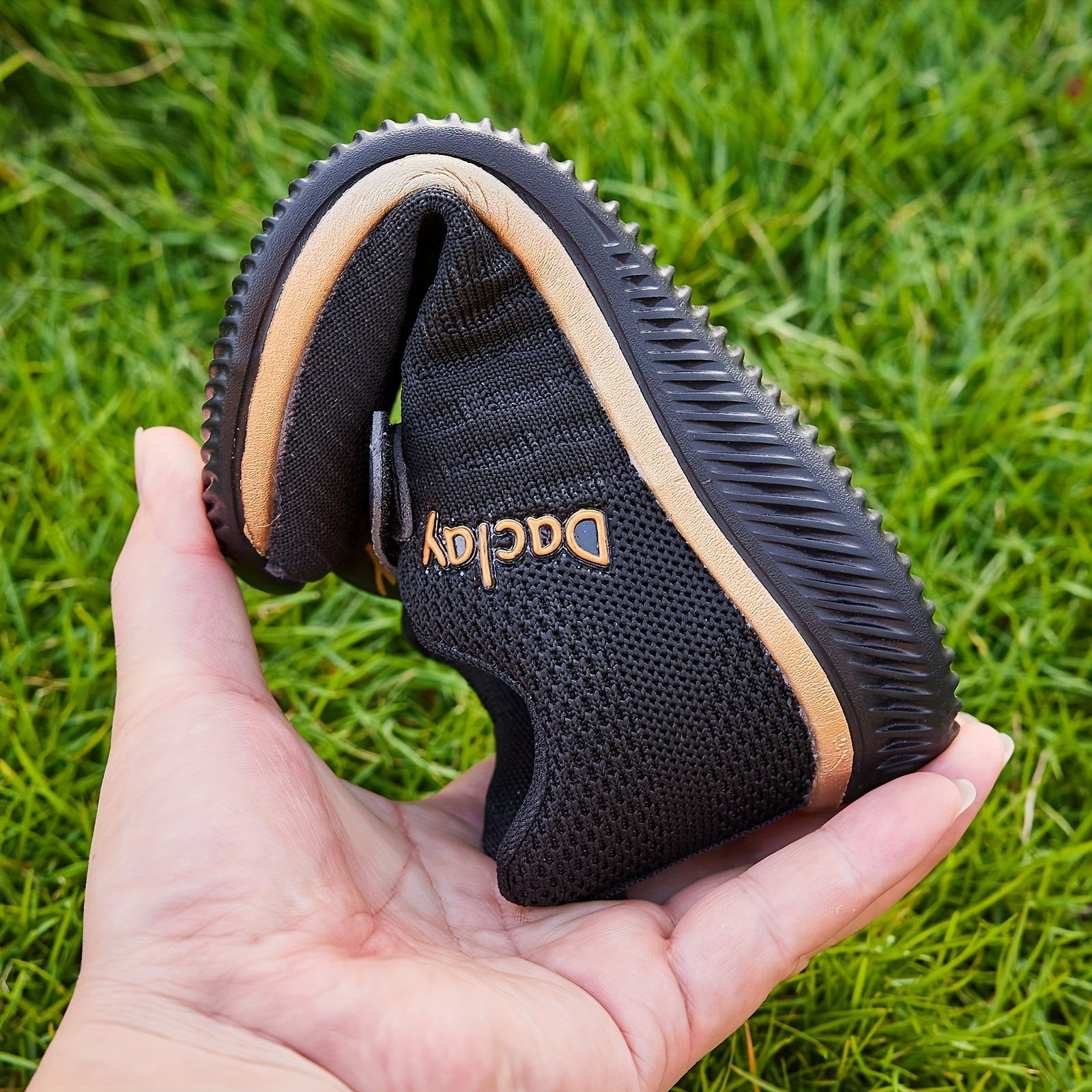 Unisex Youth Lightweight Fabric Sneakers with Tassel for Running Hiking Outdoor