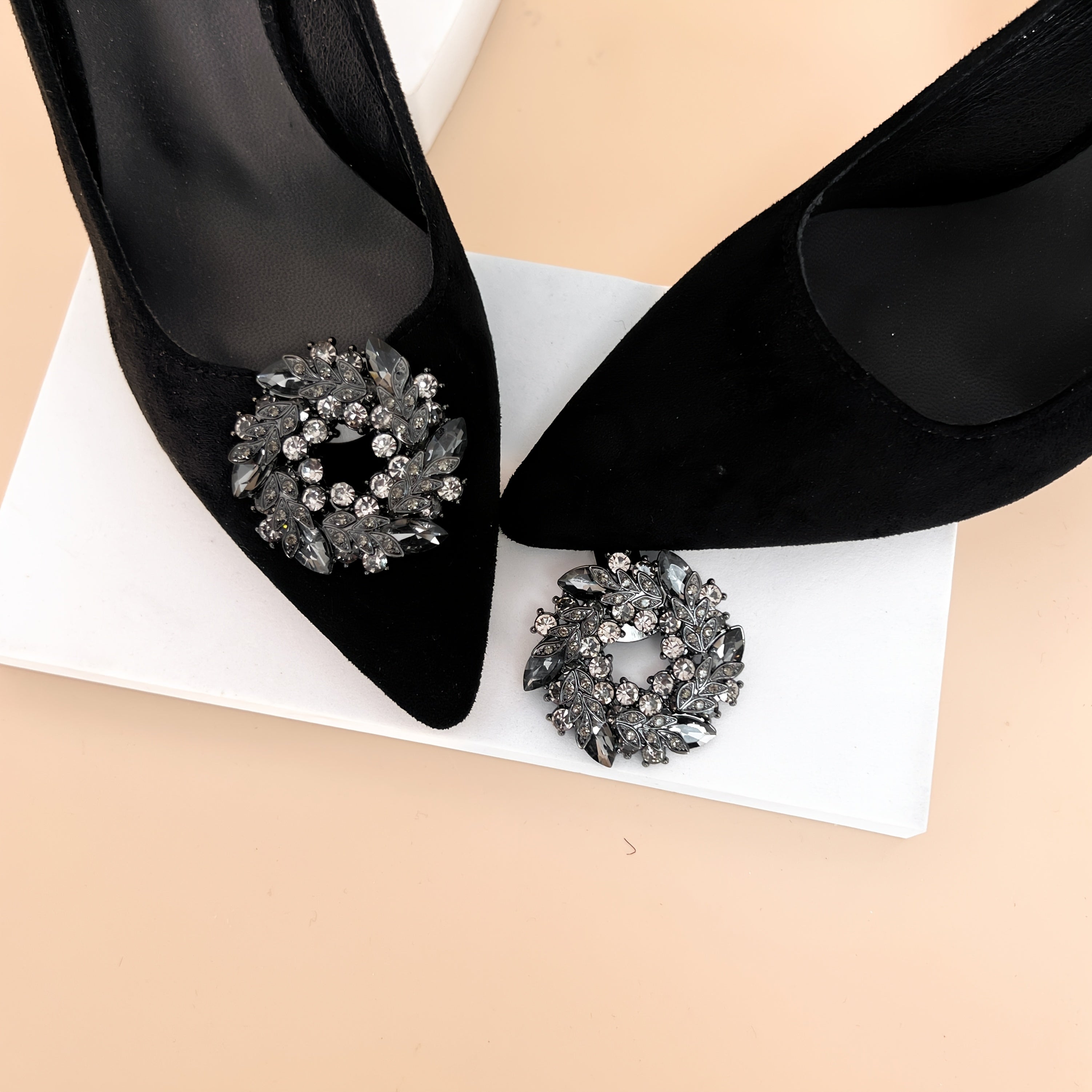 Women Rhinestone Shoe Clips Black Pointed Toe Decorative Accessories for Weddings