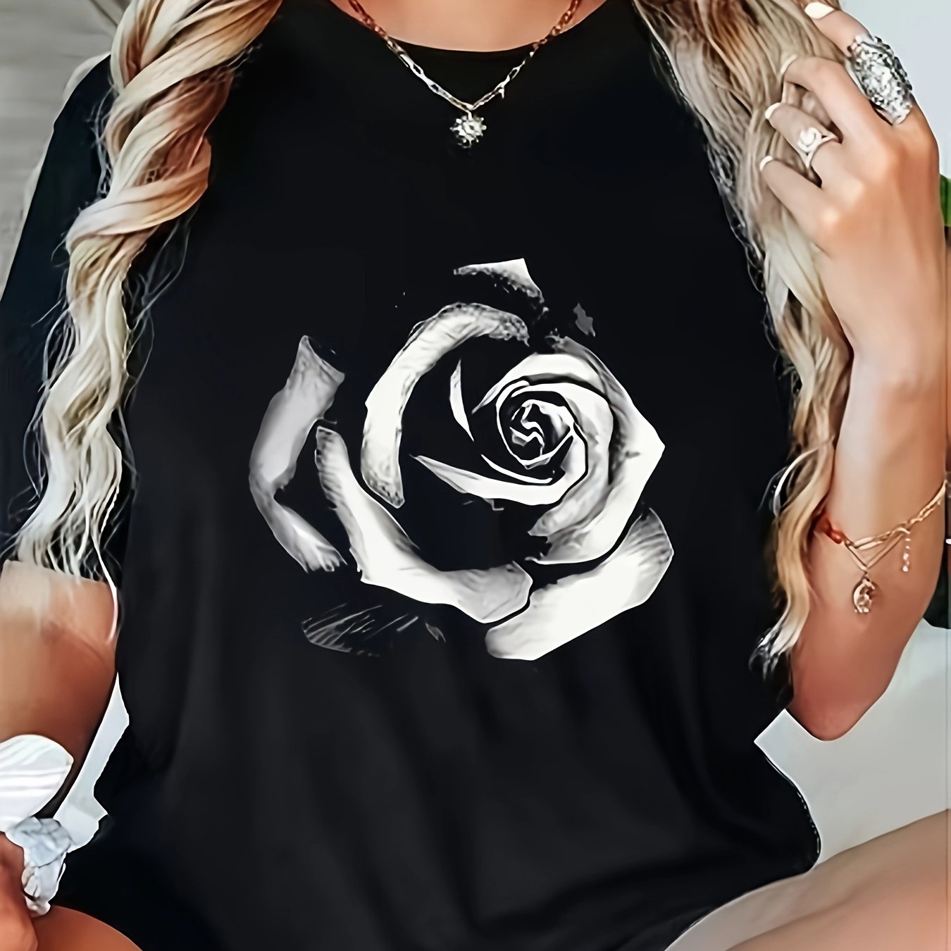 Plus Size Women's Black Floral Print T-Shirt Short Sleeve Casual Top